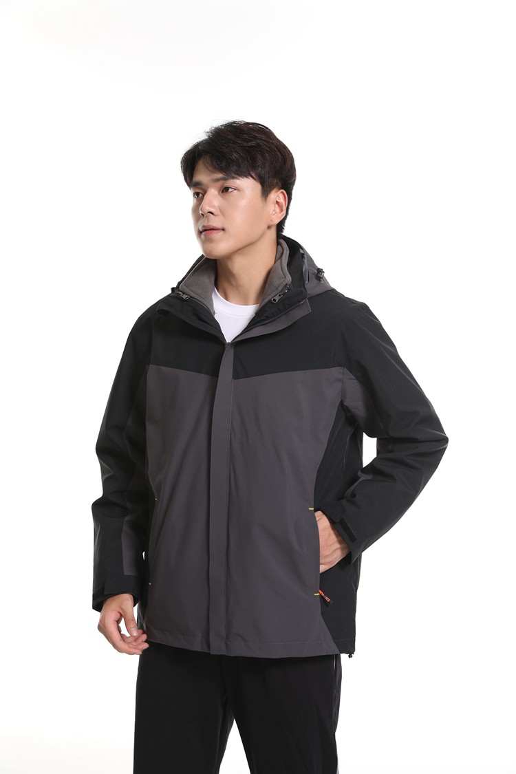 男士沖鋒衣模特展示 男士沖鋒衣模特展示