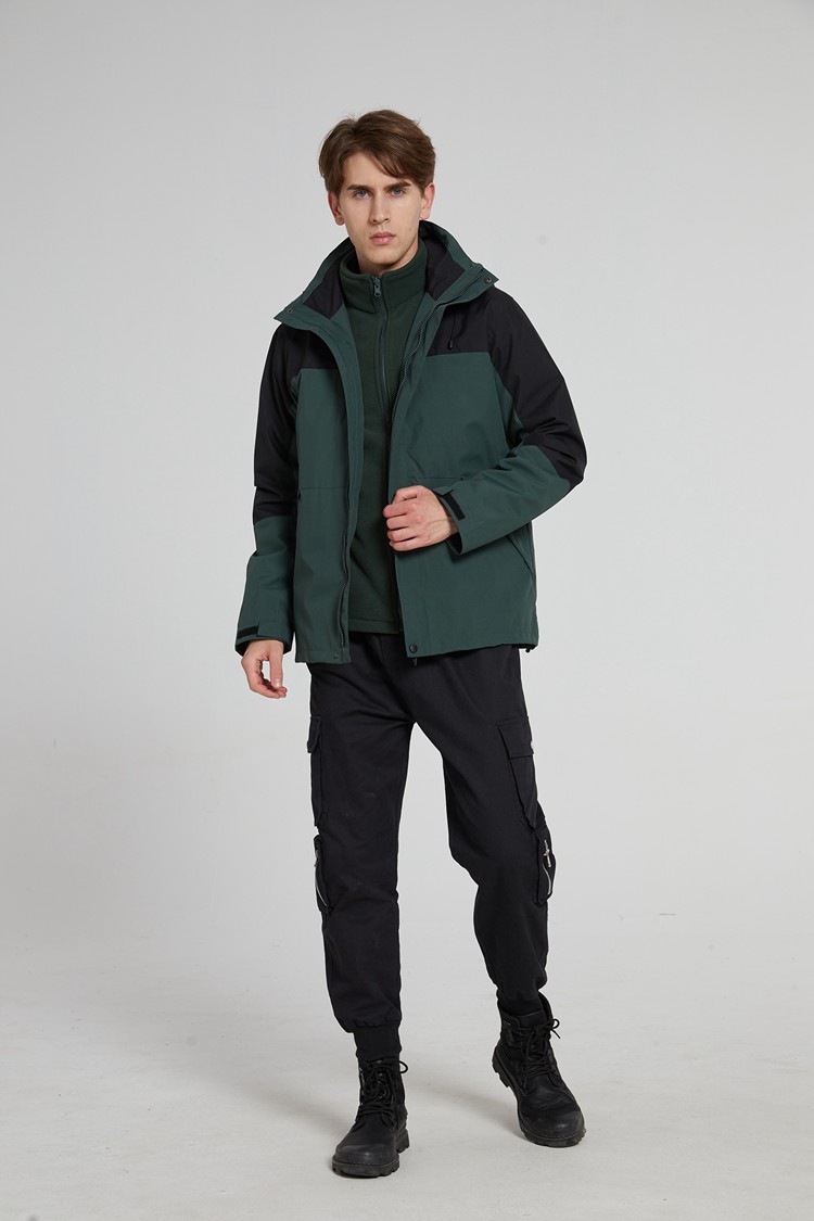 時尚沖鋒衣模特上身效果圖 時尚沖鋒衣模特上身效果圖