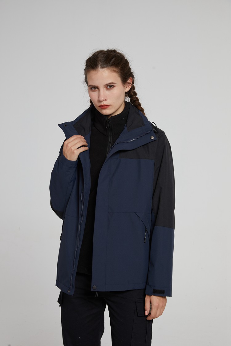 女款沖鋒衣模特上身效果 女款沖鋒衣模特上身效果